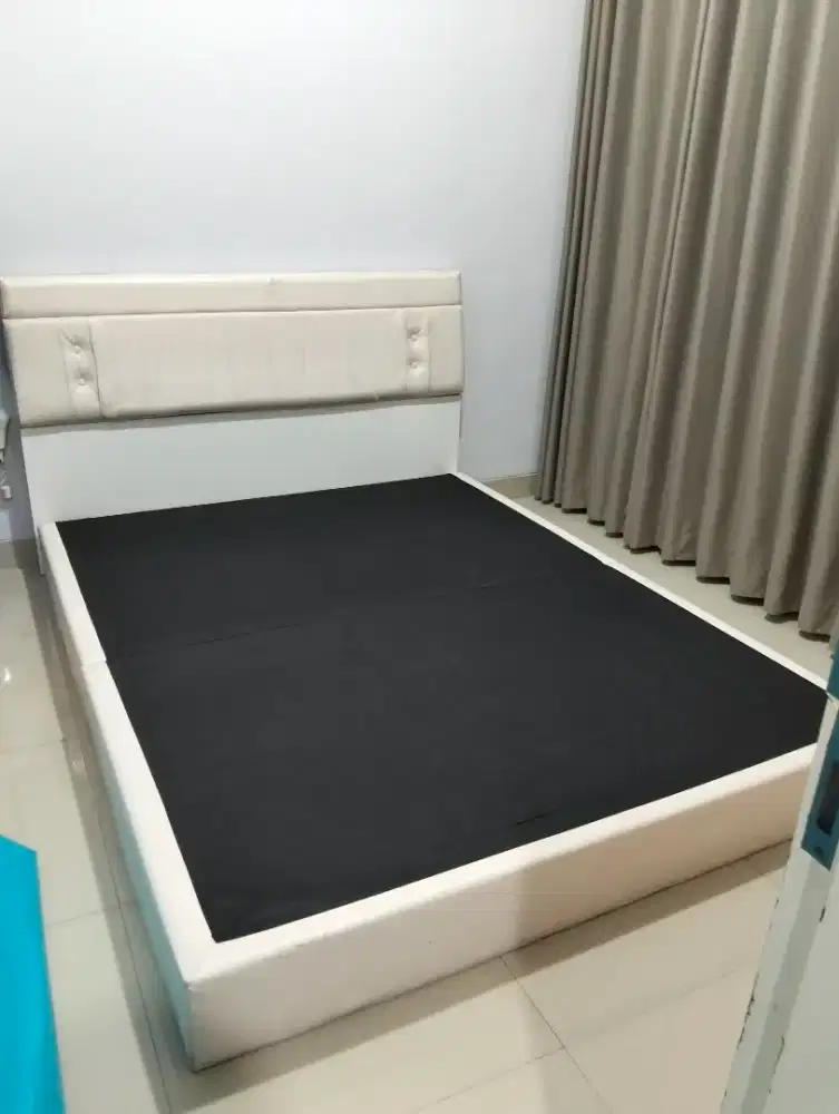 RANJANG + HEADBOARD size queen