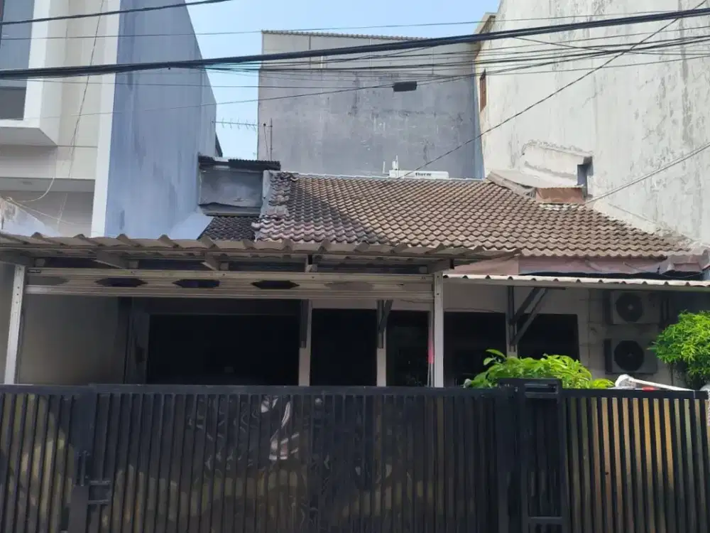 Dijual Rumah di Kelapa Nias, Kelapa Gading, Lt.8x15m2,Hdp Selatan