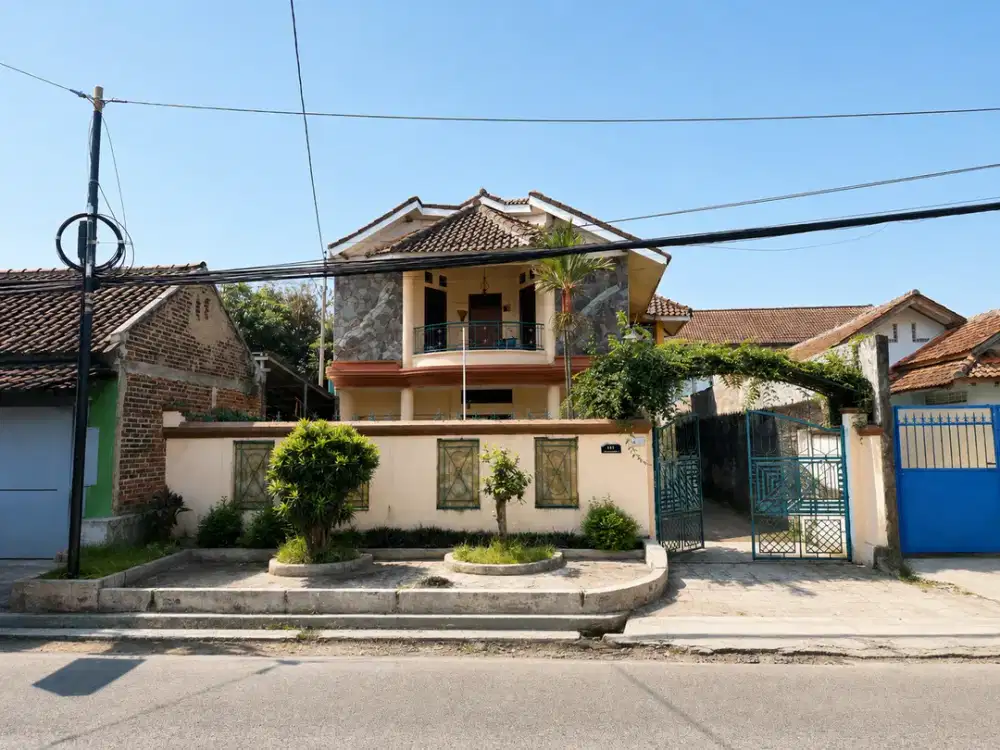 Rumah 2 Lantai Lokasi Strategis Dekat Kuliner Bojong