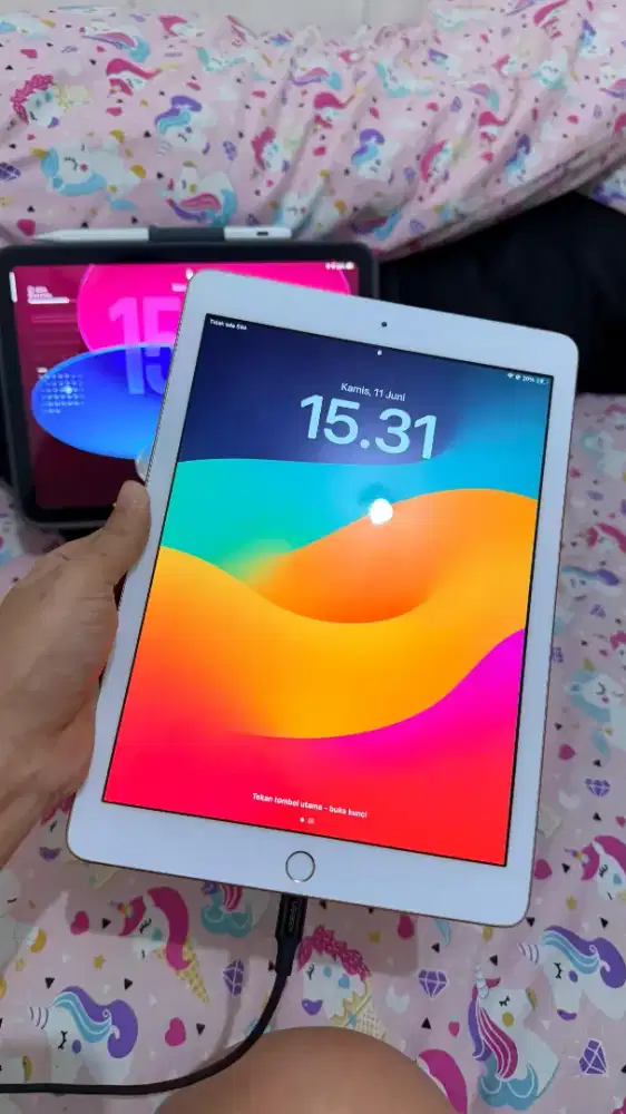 iPad Gen 6 128GB Cellular + WiFi (jual cepat)