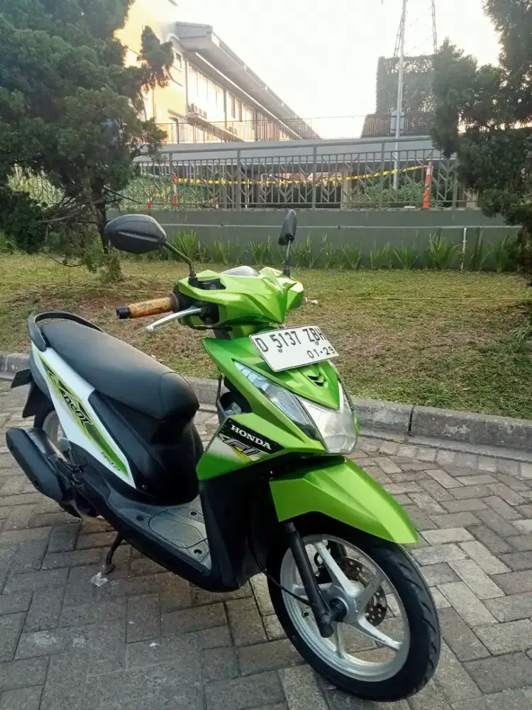 Honda Beat Fi tahun 2014  mulus original