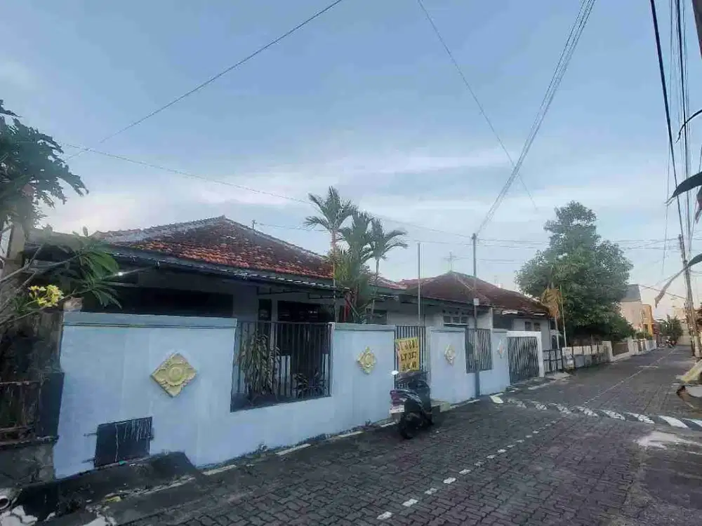 rumah 6 kamar di Caturtunggal, Sleman, Jogja