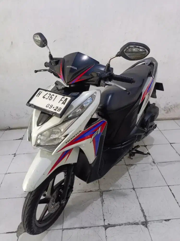 vario 125 thn 2013 putih