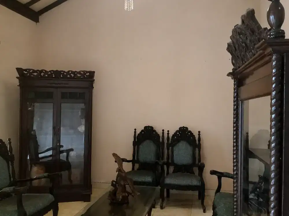 Murah!!! Dijual Rumah Siap Huni Lokasi Strategis di Pondok Gede