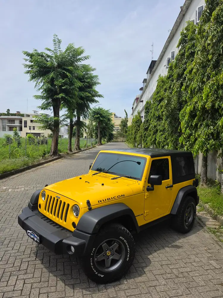 Jeep Wrangler Rubicon 4x4 2011 / 2012 A/T Yellow
