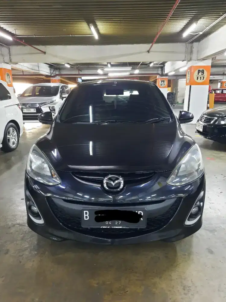 Mazda 2  tipe R 2010