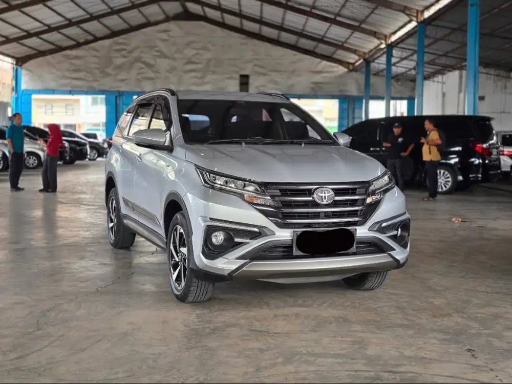Toyota Rush 1.5 GR Sport AT Matic 2021