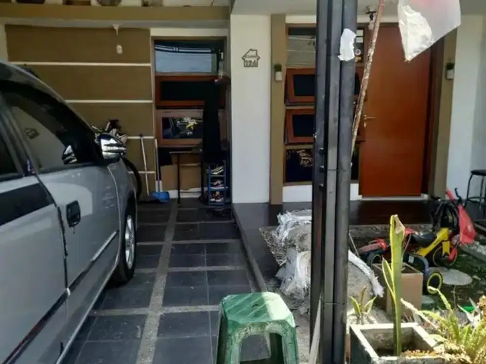 DN@TURUN HARGA!!!  DIJUAL RUMAH TERAWAT DAERAH CISARANTEN SEMI FURNISHED