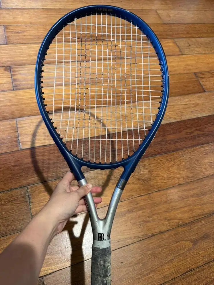 Raket tennis BBecker