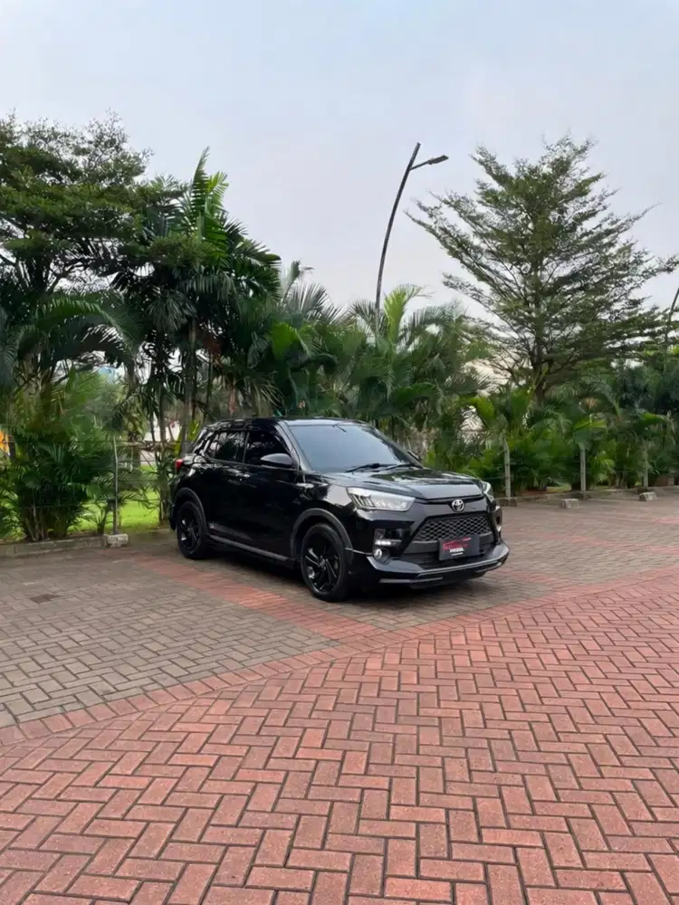 [JUAL CEPAT!! MOBIL MULUS!! LOW KM] TOYOTA RAIZE GR 1.0 T CVT 2021