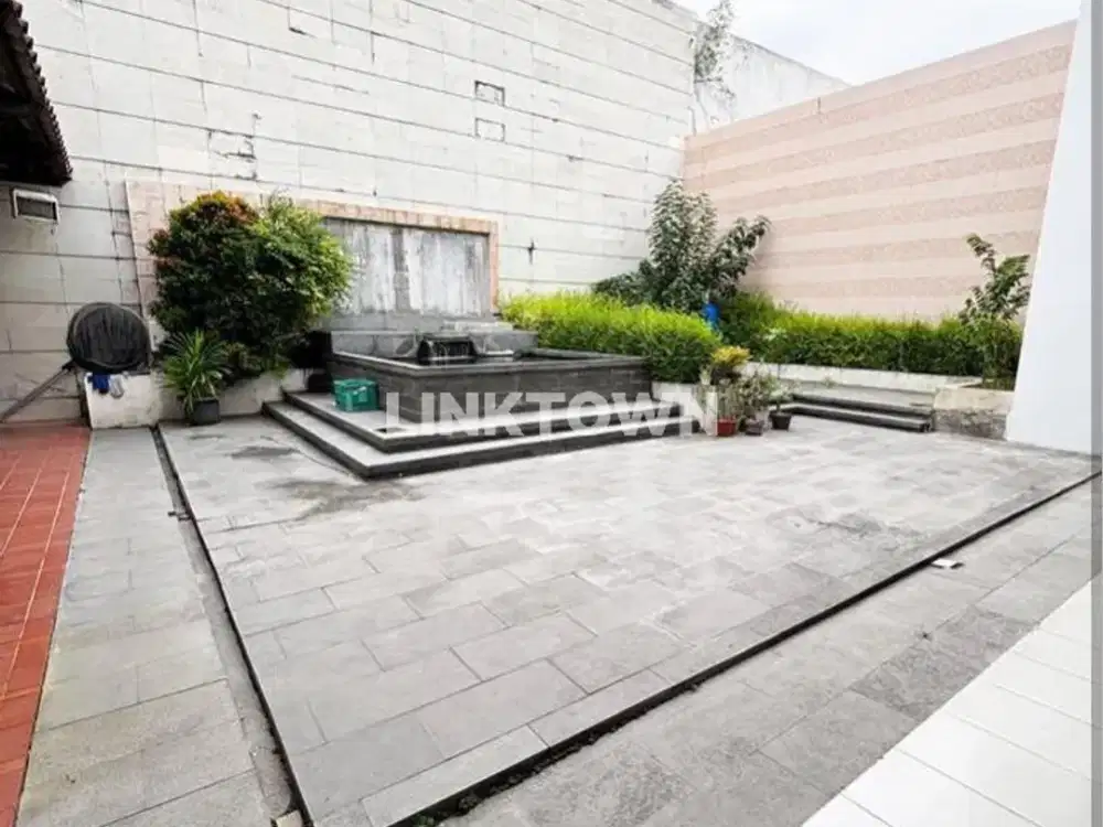 Rumah 2 Lantai Full Marmer Cocok untuk Hunian, Resto atau Klinik di Raya Dharmahusada