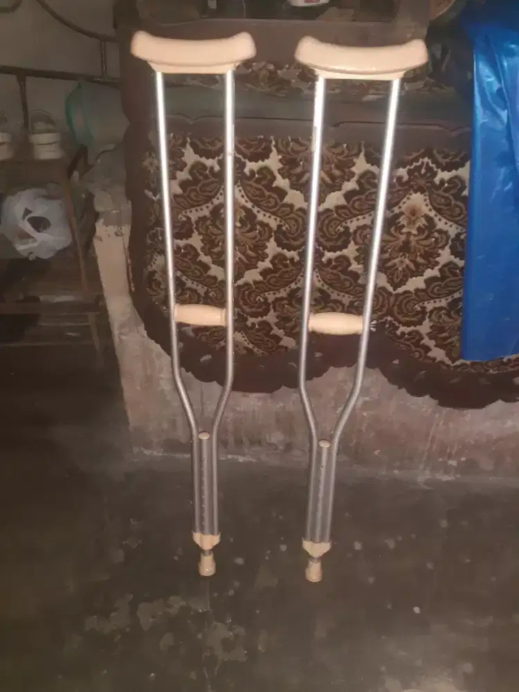 Jual tongkat alat bantu jalan sepasang