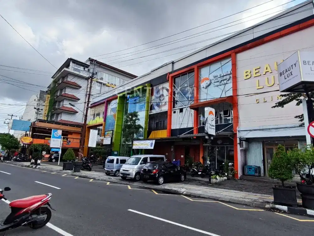 Disewakan Ruko 3 Lantai Belakang Mall Galeria Dekat Jl Solo