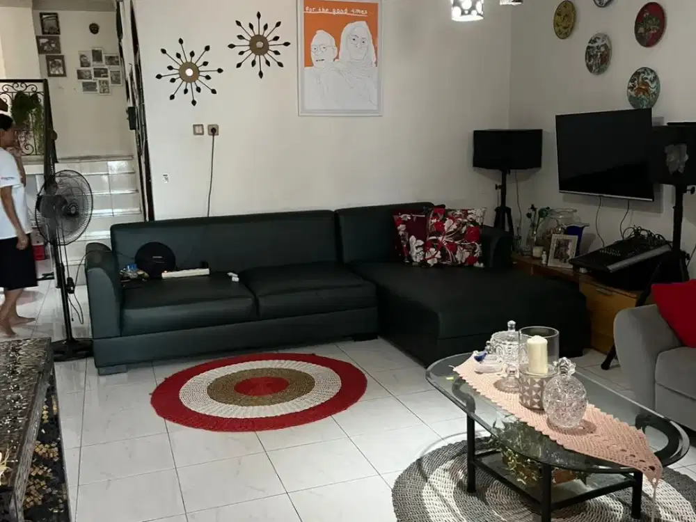 Murah!!! Dijual Rumah Siap Huni dan Strategis di Komp. Walikota Kelapa Gading