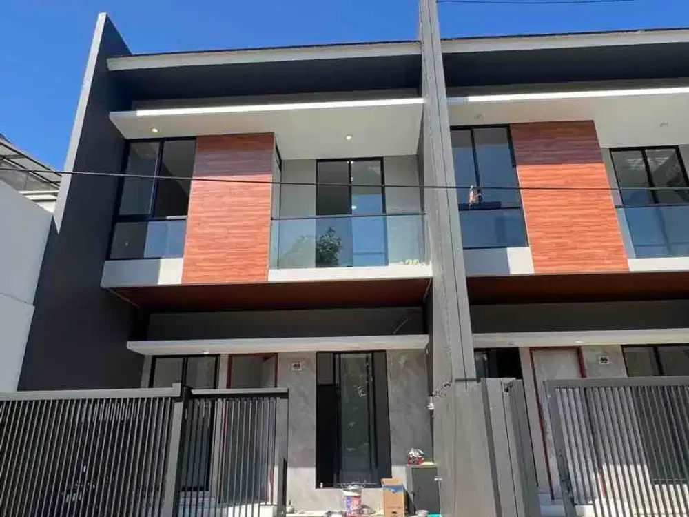 Rumah Baru 2 Lantai Di Panjang Jiwo Siap Huni SHM