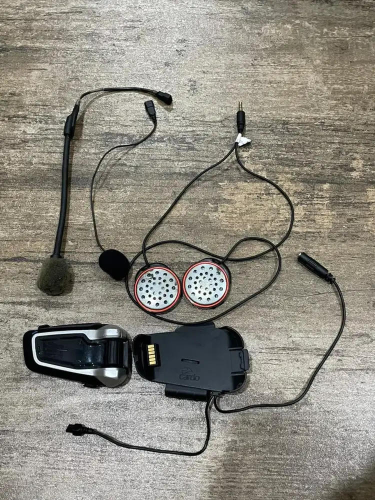 Intercom Cardo Packtalk Bold