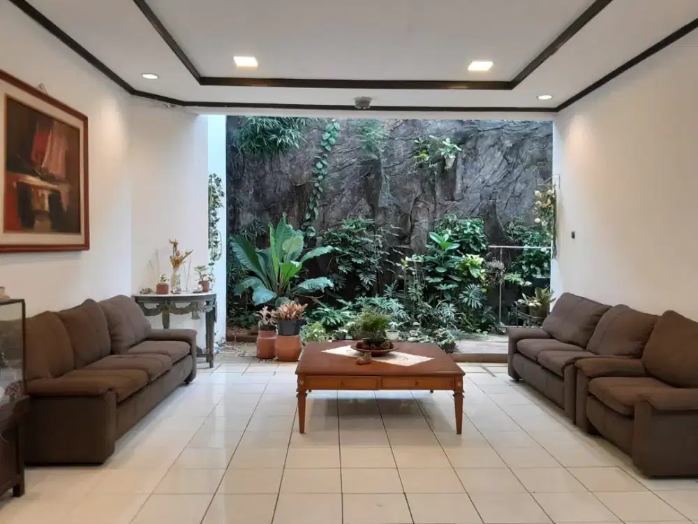 Dijual Cepat Rumah 2 Lantai Pondok Indah rapih siap pakai