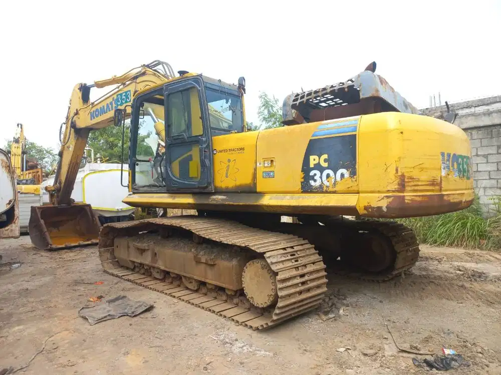 Exca Komatsu PC300SE-8M0 Tahun 2021