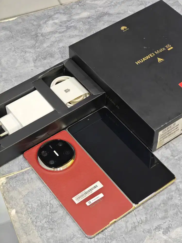 Huawei Mate X6 12/512 Red