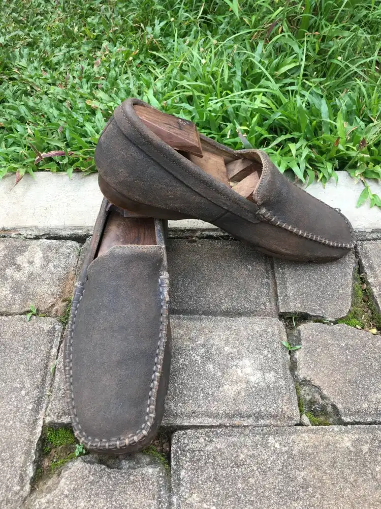 Sepatu Loafers Slip On Suede Pria Size 40 Coklat Vintage