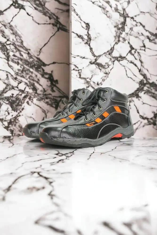 Elegan Sepatu safety premium kualitas tinggi Kepanjen