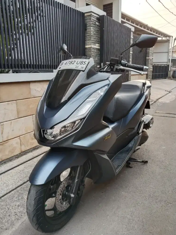 Honda PCX 2023 lengkap
