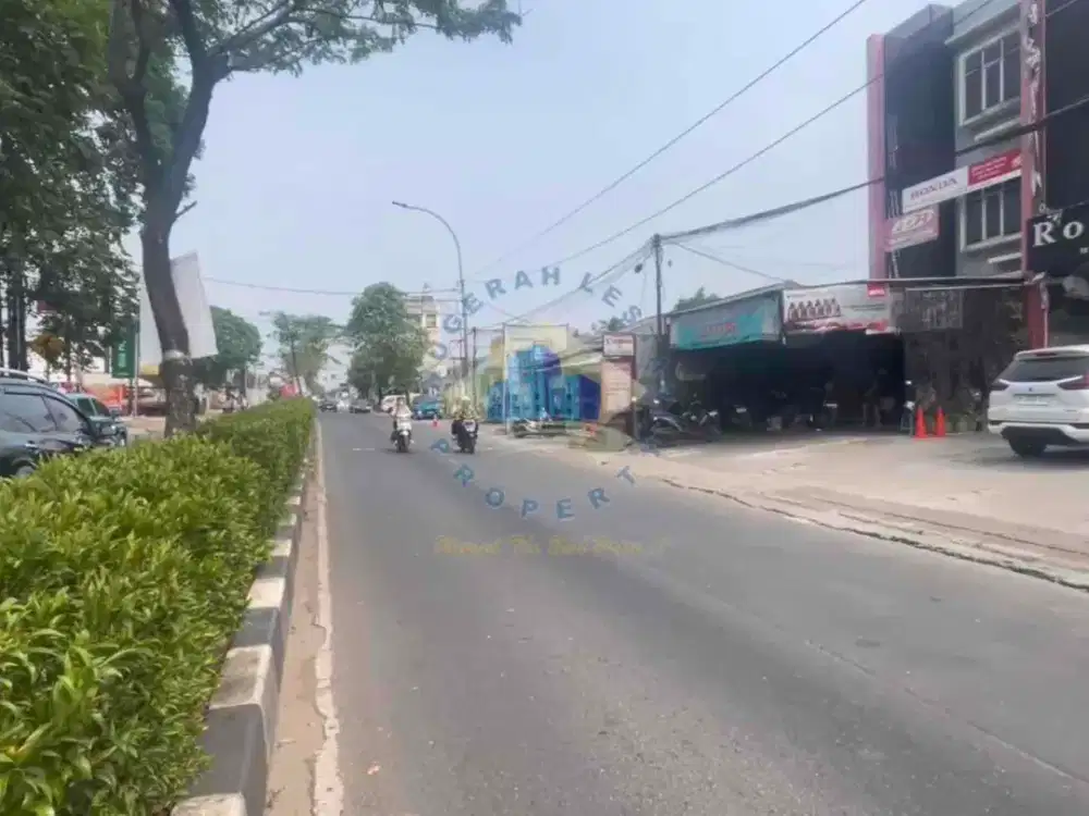 Pergudang di Jalan KH. Hasyim Ashari, Cipondoh - Tangerang.
