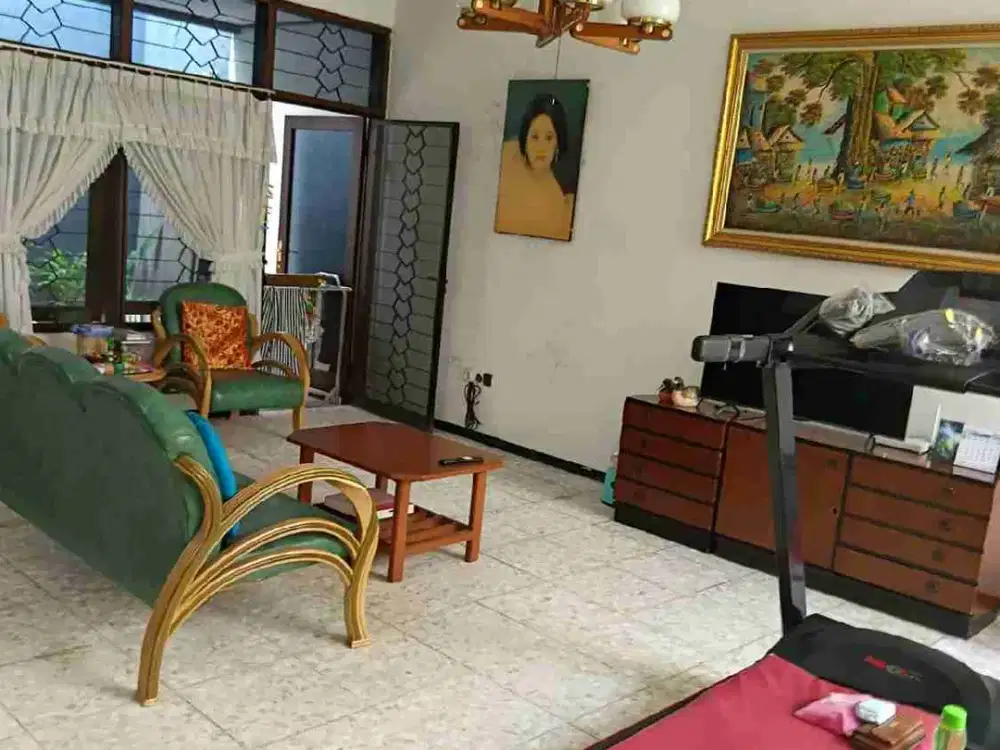Rumah Dharmahusada Timur