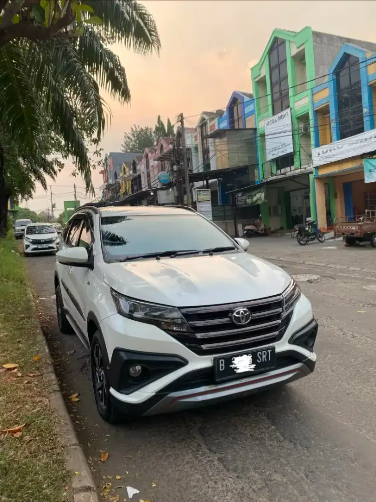 Dijual Rush S trd Sportivo AT low kilometer