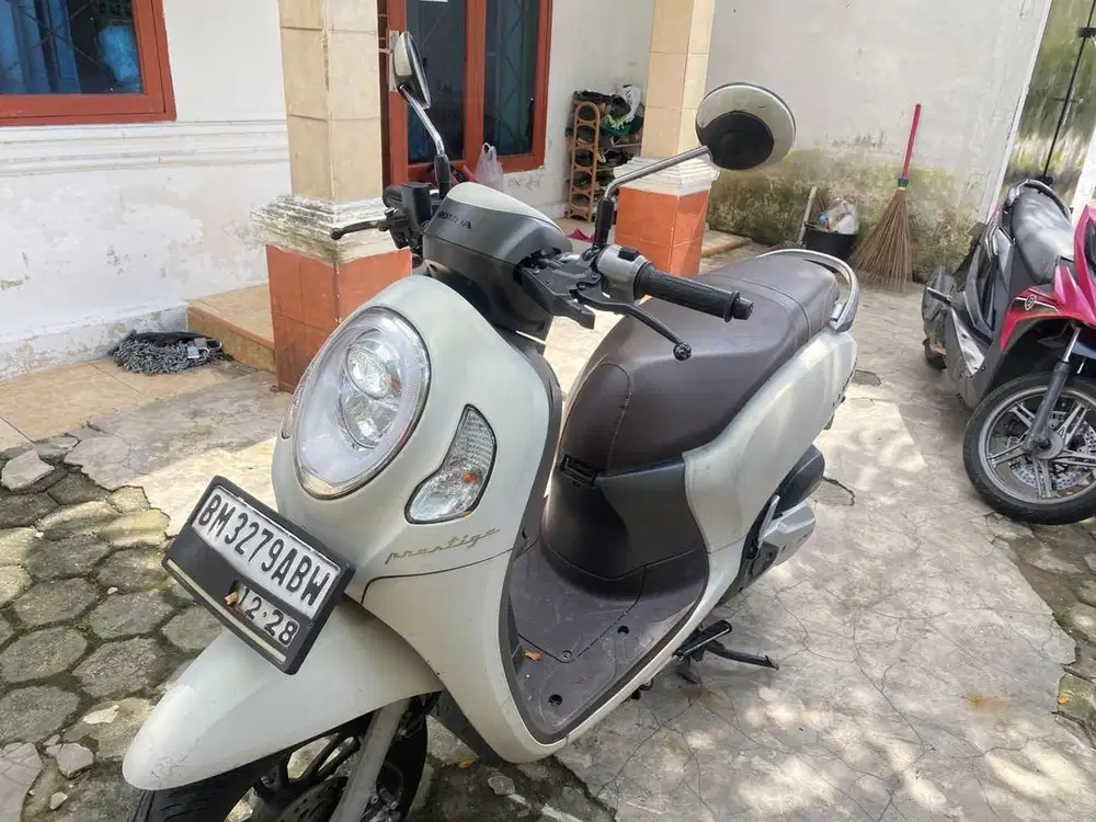SCOOPY PRESTIGE 2023 keyless