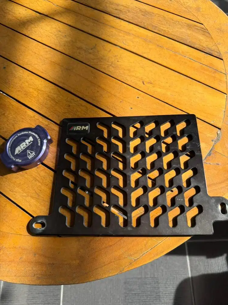Cover radiatator, tutup radiator merk arm