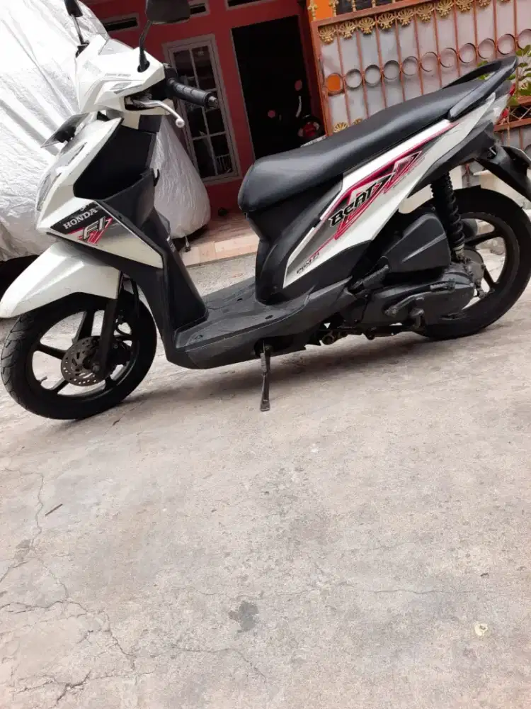 JUAL CEPAT HONDA BEAT 2013 PUTIH PAJAK HIDUP SURAT LENGKAP SIAP JALAN