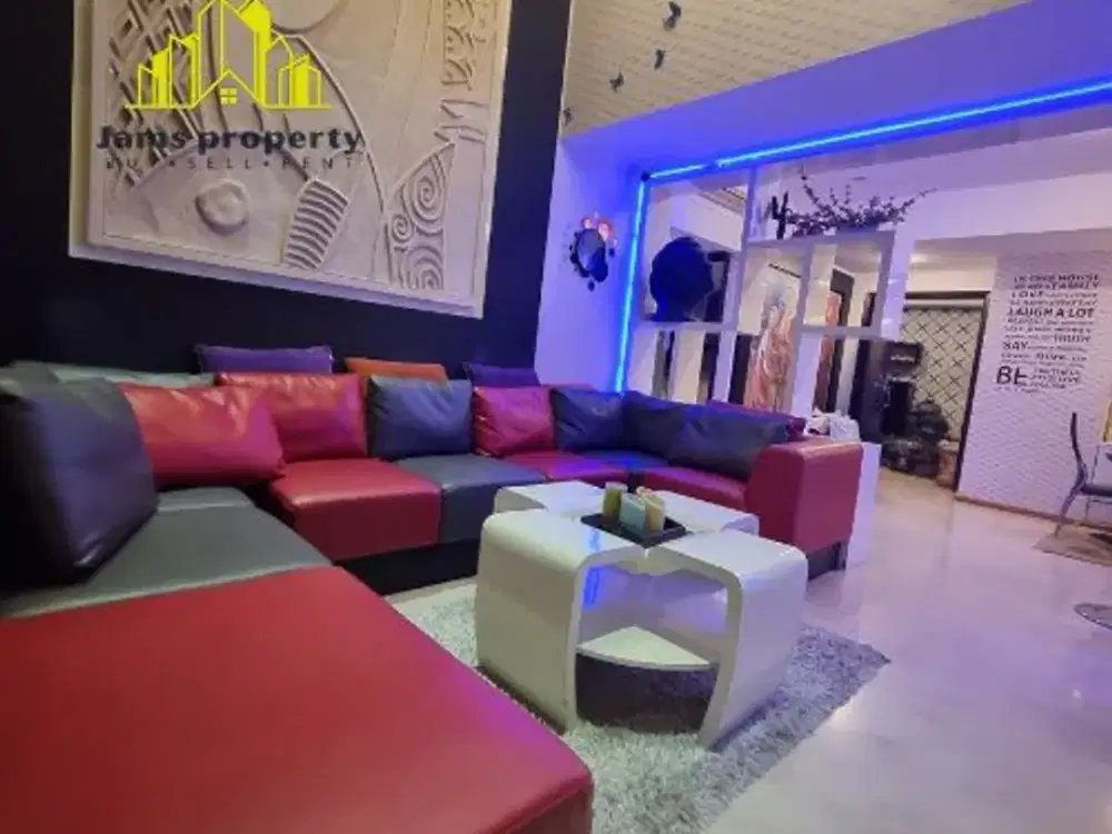 Strategis Unit Apartement Casa Grande 4 BR Luas 190m2 Siapa Huni Jakarta Selatan
