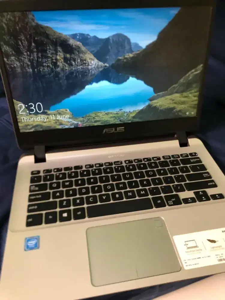 Jual Laptop ASUS VivoBook A407MA