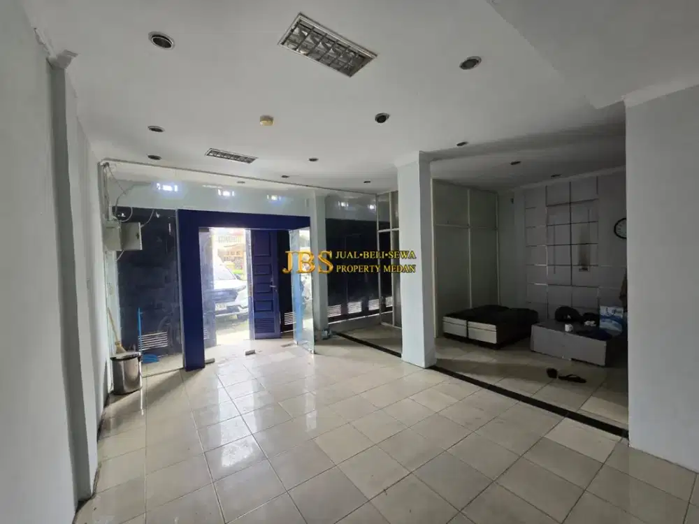Disewakan 2 Unit Ruko Gandeng Siap Huni di Jalan Pabrik Tenun (Persimpangan Jl. Sekip) - Medan