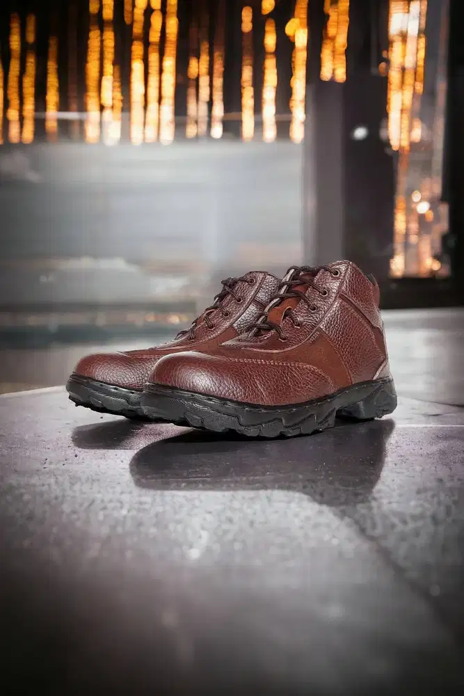 Modern Sepatu safety harga grosir Karawang