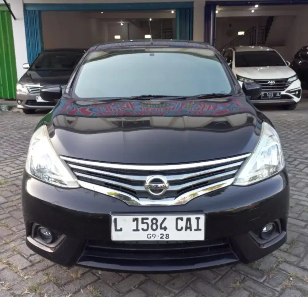 Nissan Grand Livina XV Matic 2014