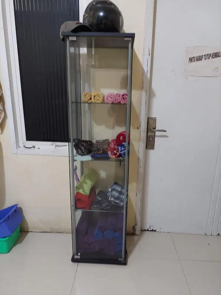 Lemari Kaca MURAH