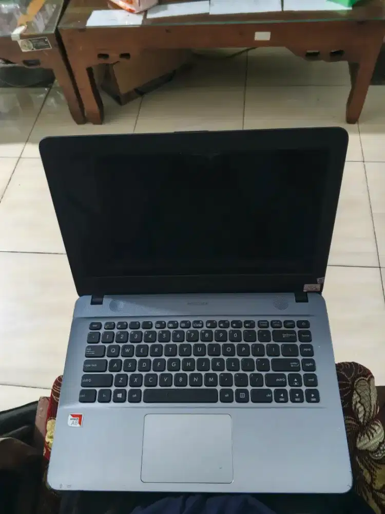 Laptop Asus X441BA