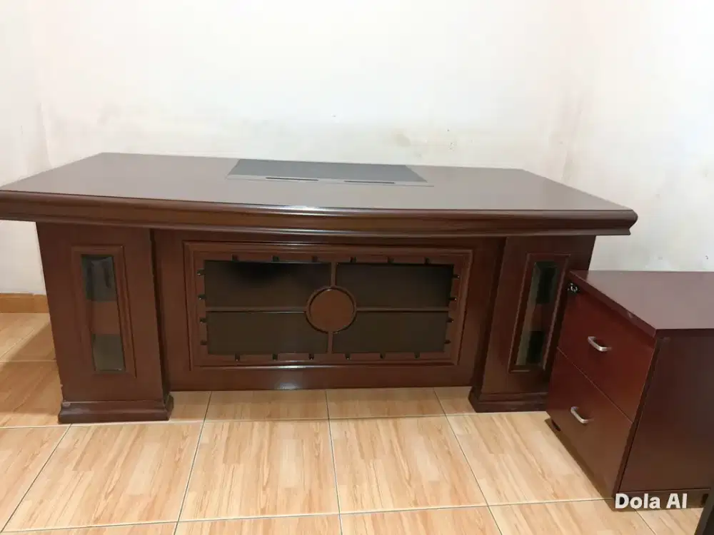 Meja Direktur Letter L . jual Murah