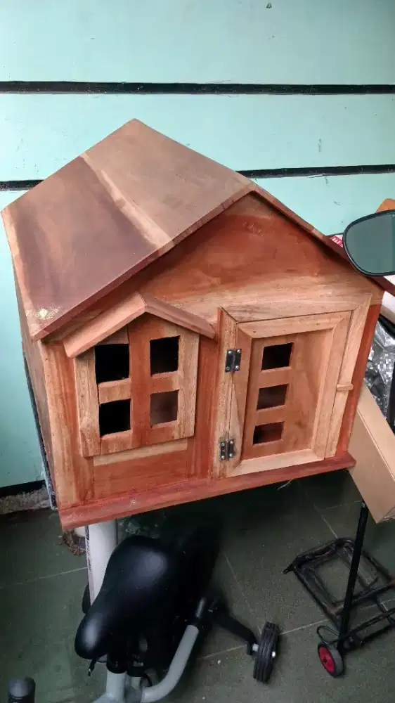 Rumah Hewan Kayu