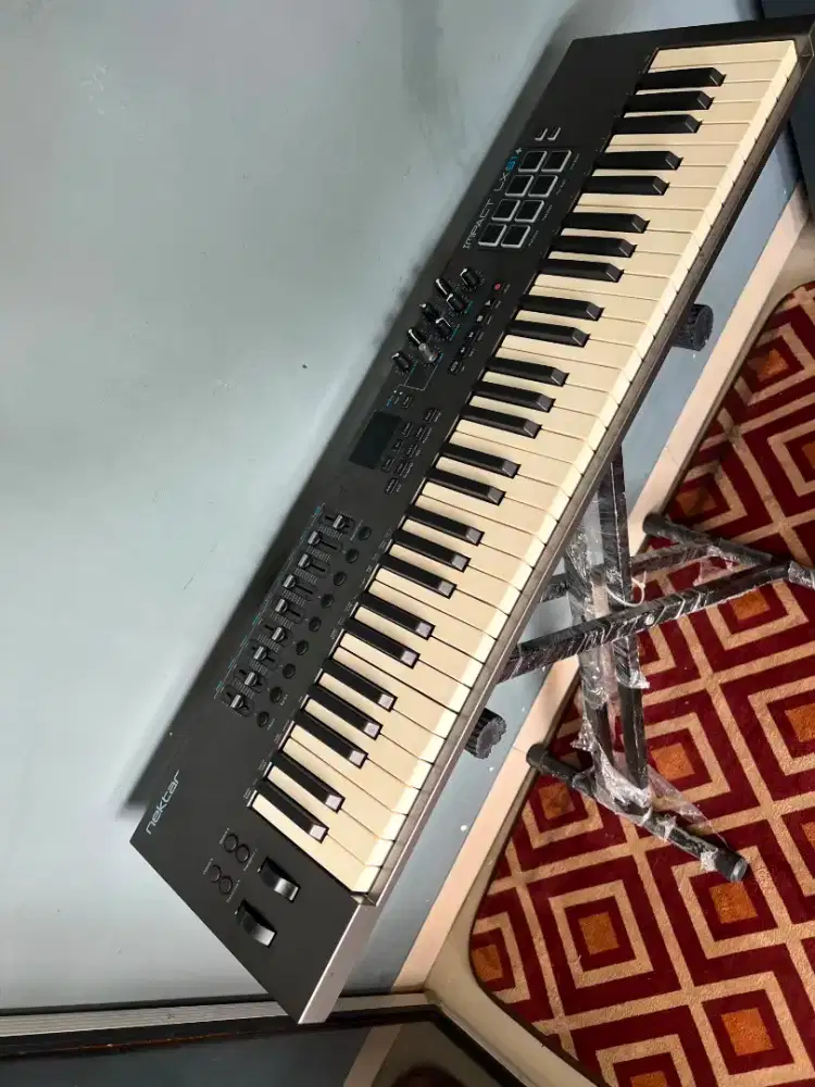 Keyboard Nektar Impact LX-61+