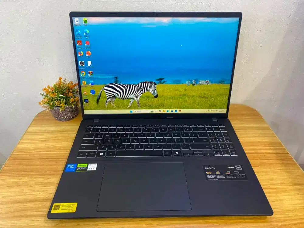 Asus V16
Intel Core 7 240H
RAM 16GB/SSD 512GB
RTX 4050 6GB FULLSET