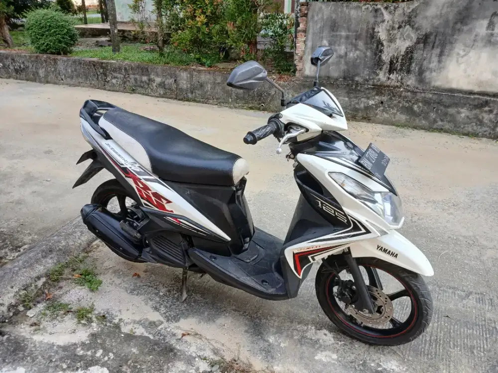 Yamaha Xeon RC 125 FI