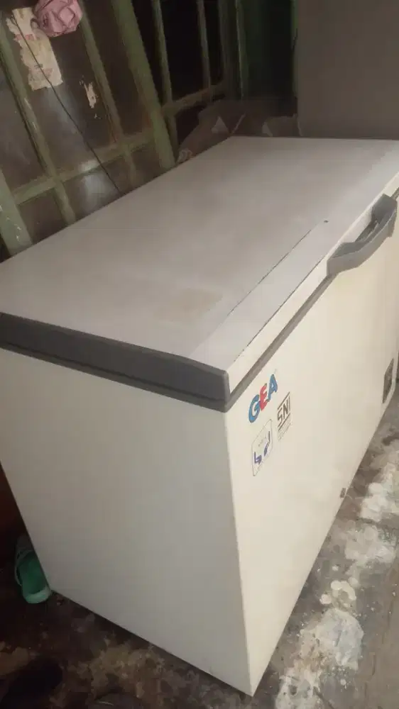 Frezer box  319 Ltr GEA GRATIS ANTAR Nego