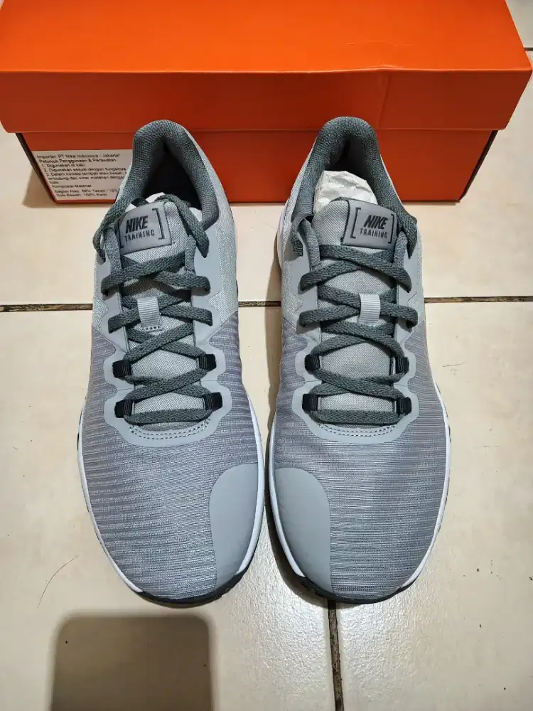 Nike flex control training 4 sepatu pria