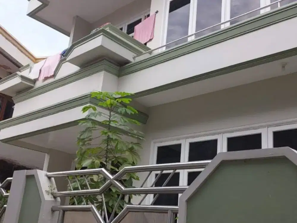 Dijual Rumah Siap Huni 2 Lantai Lokasi Strategis di Kelapa Puyuh Kelapa Gading, Jakarta Utara