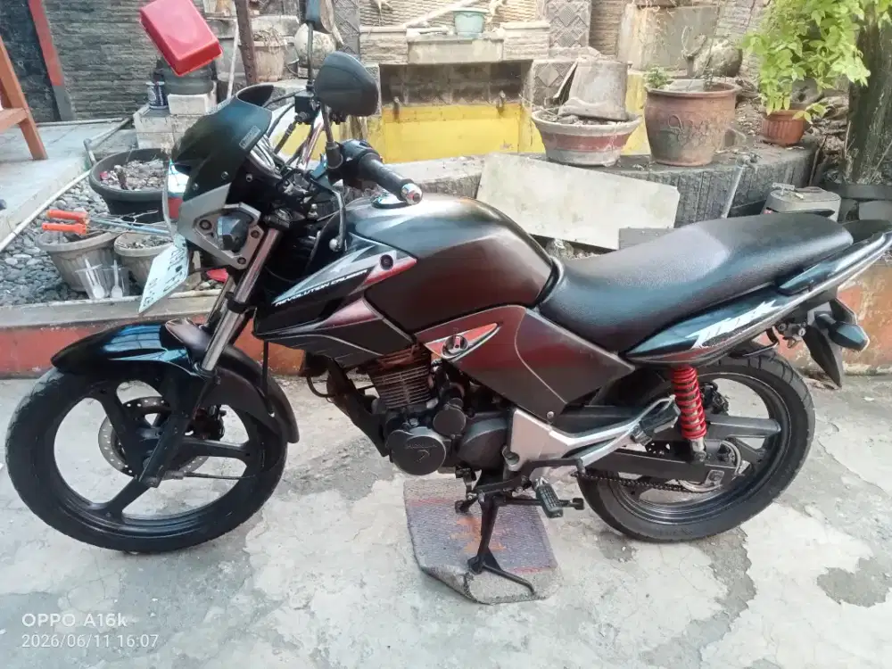 Jual motor Tiger 2011