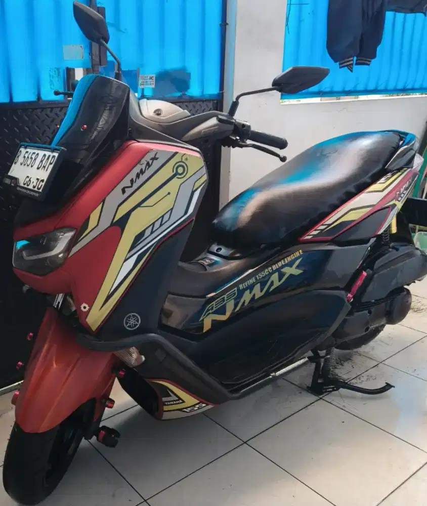 Yamaha Nmax merah 2020