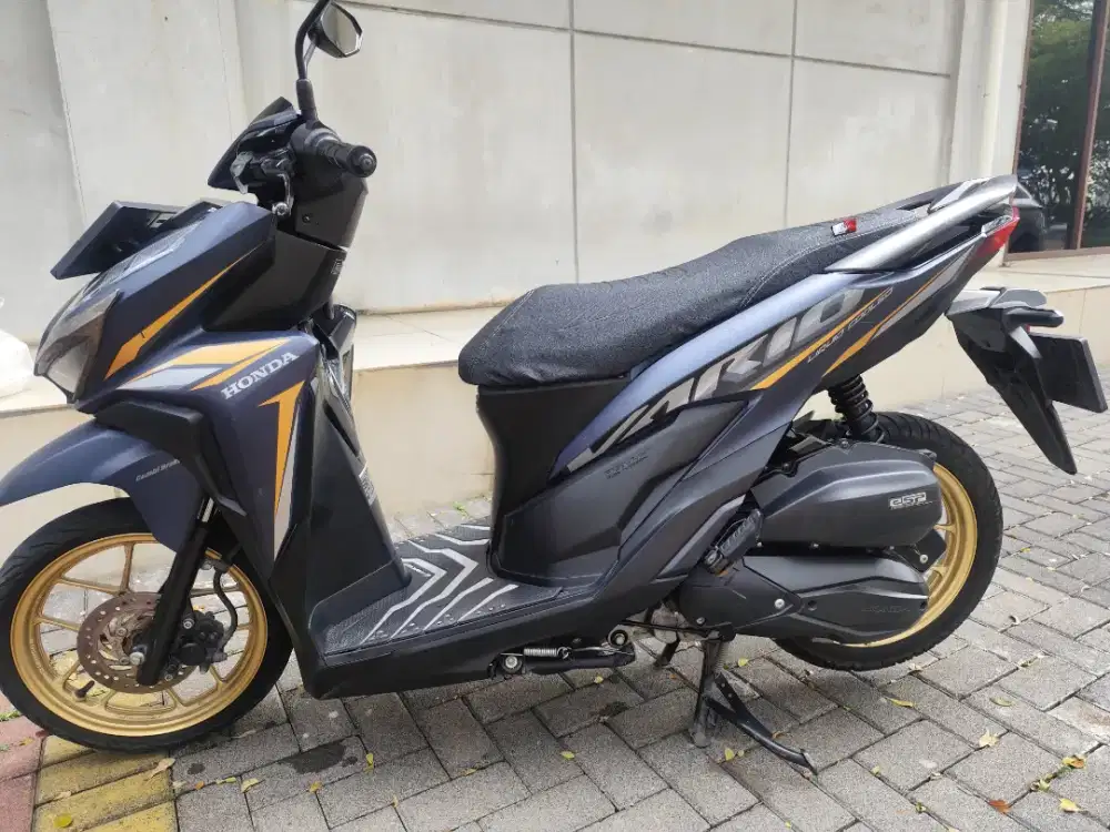 VARIO 125 CBS ISS
